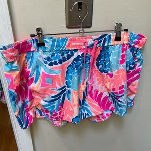 EUC Lilly Pulitzer luxletic shorts